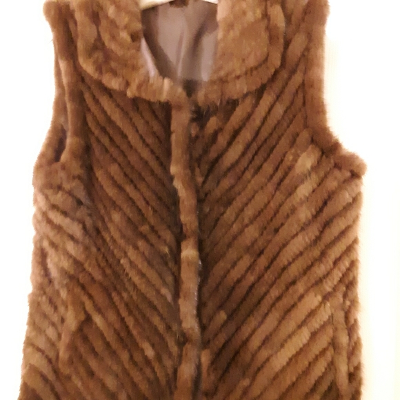 Brown fur vest - Picture 1 of 3
